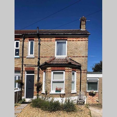 Modern Studio Apartment Near Town Centre Poole Eksteriør bilde