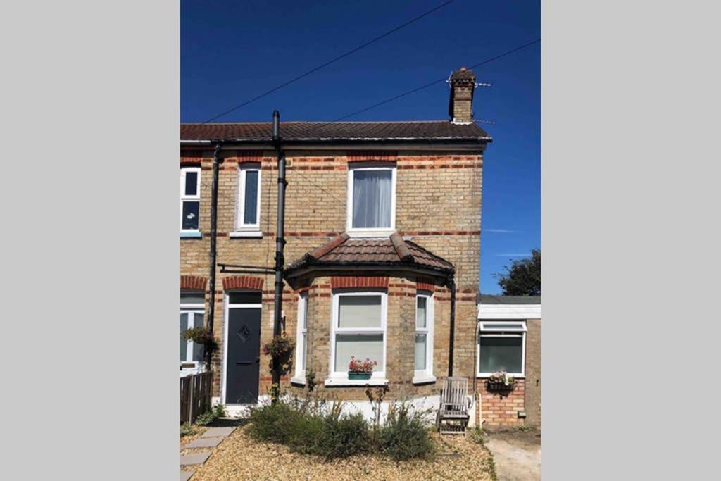 Modern Studio Apartment Near Town Centre Poole Eksteriør bilde